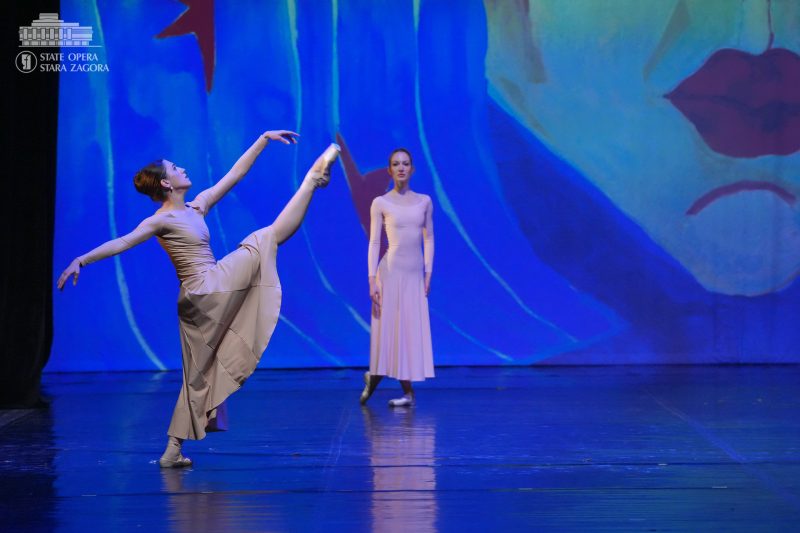 „Парижки нощи“ в Музикалния театър