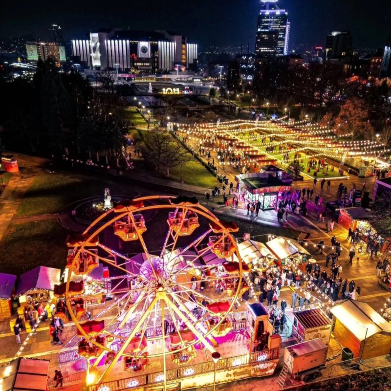 Sofia Christmas Fest пред парка на НДК