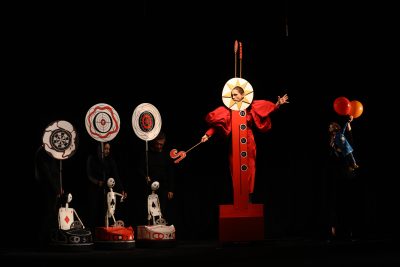 „Алиса в страната на чудесата“ в Столичен куклен театър