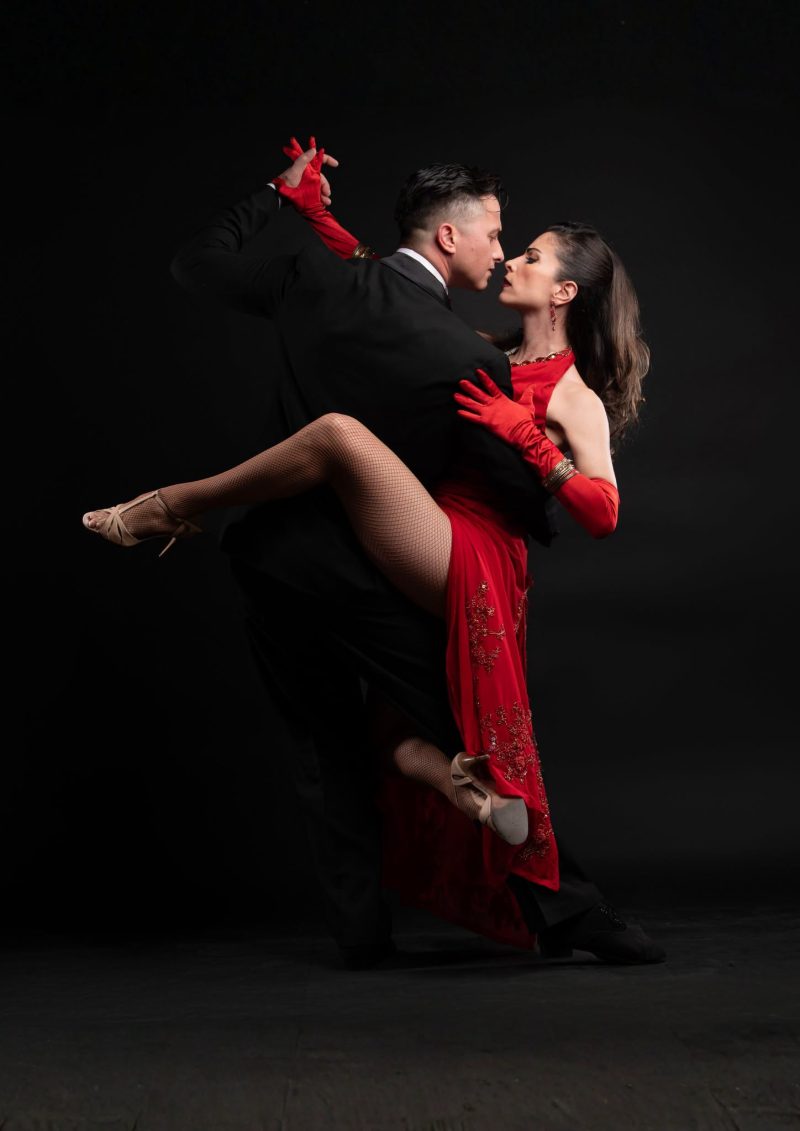 Спектакълът „Tango After Dark“ в Зала 1 на НДК
